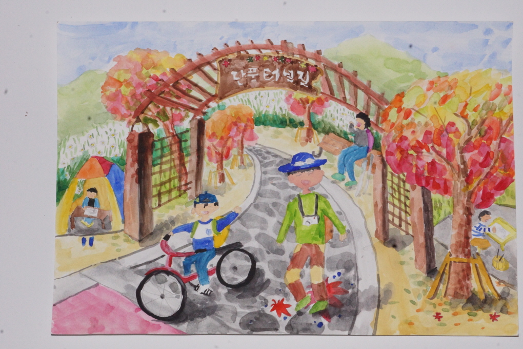 내장산국립공원사무소는 오는 14일 내장산 단풍생태공원 일원에서 ‘제17회 내장산사랑 그림 대회’를 개최한다.