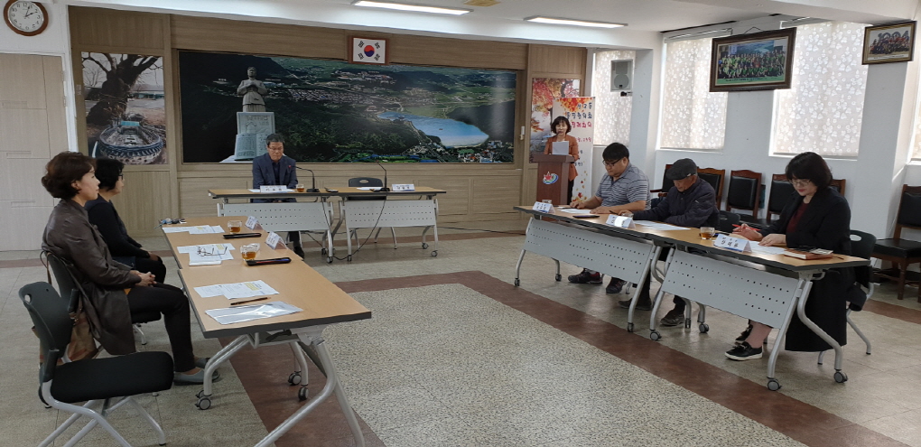 상교동 지역사회보장협의체는 동 주민센터 2층 회의실에서 협의체 위원 7명이 참석한 가운데 협의체 3차 운영회의를 가졌다.
