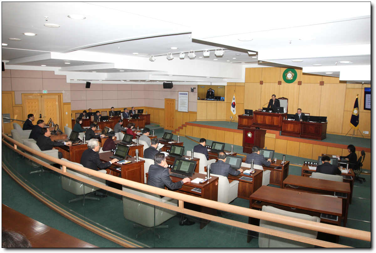 정읍시의회는 제239회 정읍시의회 임시회를 1월22일 개회하였다.