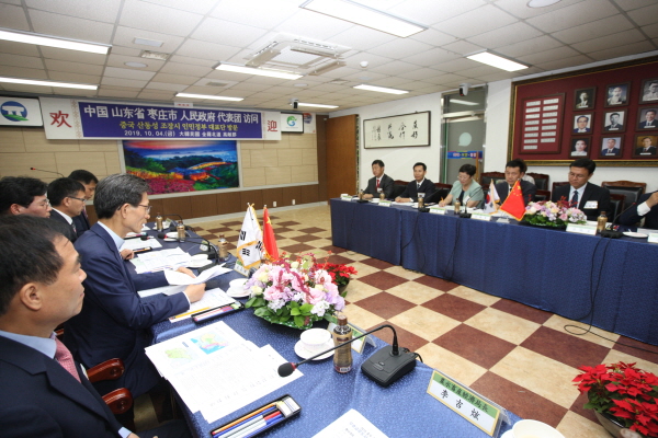 중국 조장시 방문단이 고창군을 찾아 향후 경제·문화교류 협력방안에 대해 논의했다.