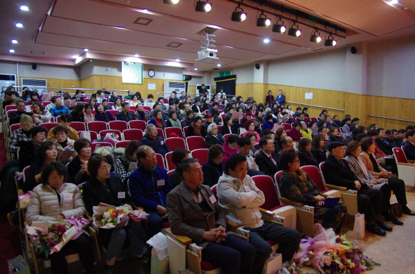 지난 5일 오전 청소년수련관에서 고창지역 자원봉사단체 등 250여명이 참석한 가운데 성황리에 '2019고창군자원봉사자대회'가 열렸다.