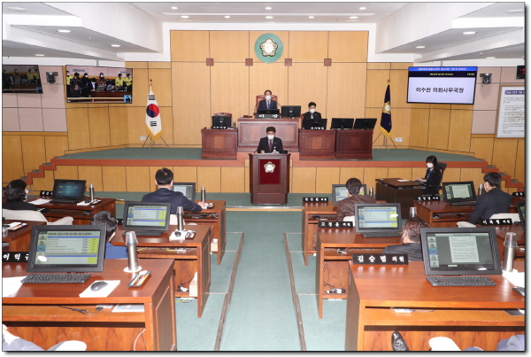 정읍시의회는 제262회 정읍시의회 임시회를 3월 16일부터 19일까지 4일간의 일정으로 마무리 하였다.