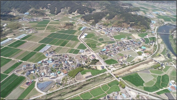 정읍시는 지난 8일 전북도 주관‘2021년 햇살가득 농촌재생 프로젝트’공모사업에 칠보면 남전마을이 선정됐다고 밝혔다.