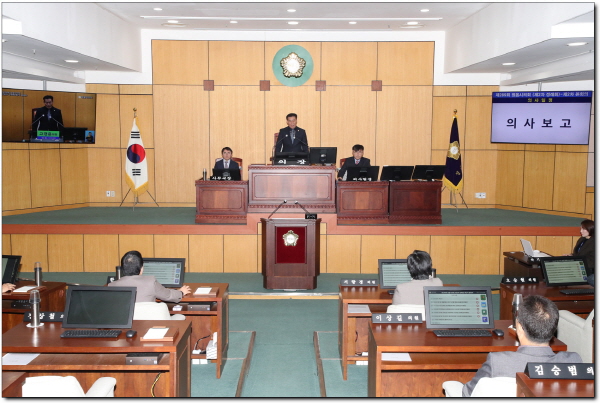 22일, 정읍시의회는 제289회 제2차 정례회 제2차 본회의를 열었다.